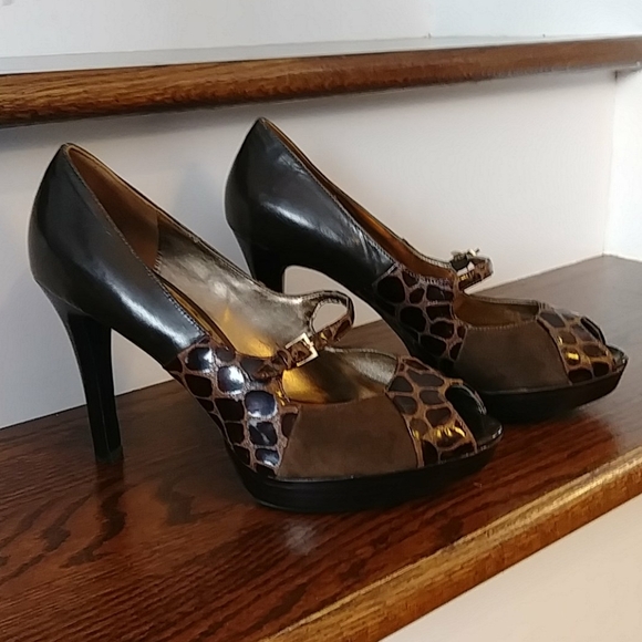 Marc Fisher suede & animal print platform heels Sz 8.5 - Picture 2 of 8